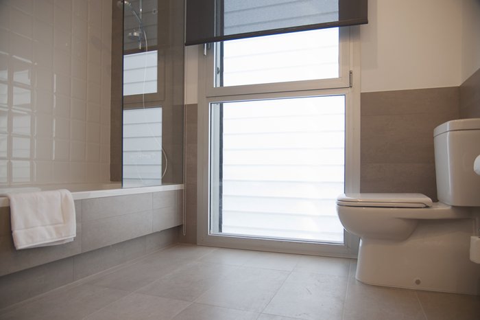 Tono-Bagno-Banos-de-habitaciones-MH-Apartments-Barcelona-1