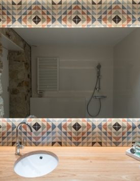 Reforma-cuartos-de-baño-baños-de-diseño-rural-moderno-baños-segunda-residencia-Tono-Bagno-Barcelona-Cases-singulars-Emporda-Pals